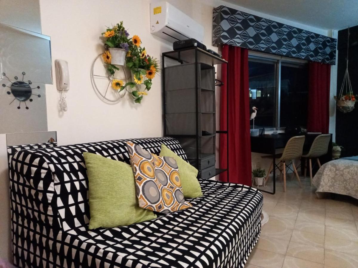 Artemis Boutique Apartment 2 Limasol Buitenkant foto