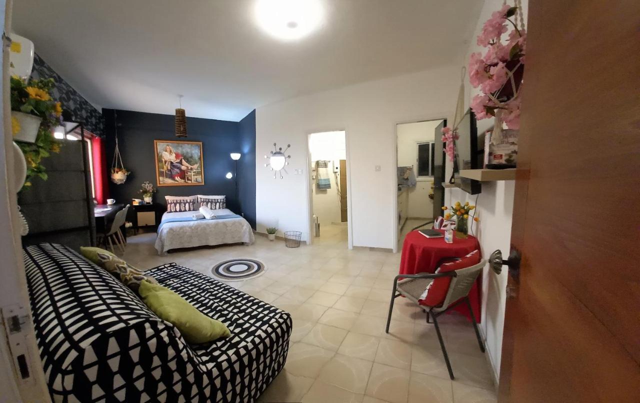 Artemis Boutique Apartment 2 Limasol Buitenkant foto